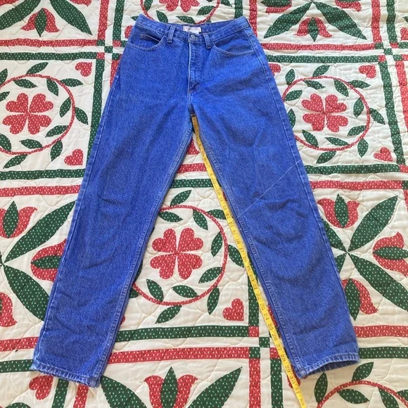 Classic Blue Women's Jeans - Picture 5 of 9